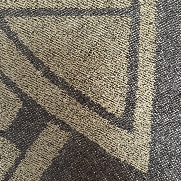 Irish Scarf Olive Green Evergreen Wool Celtic Knot Bird Traditional Design - Picture 16 of 16